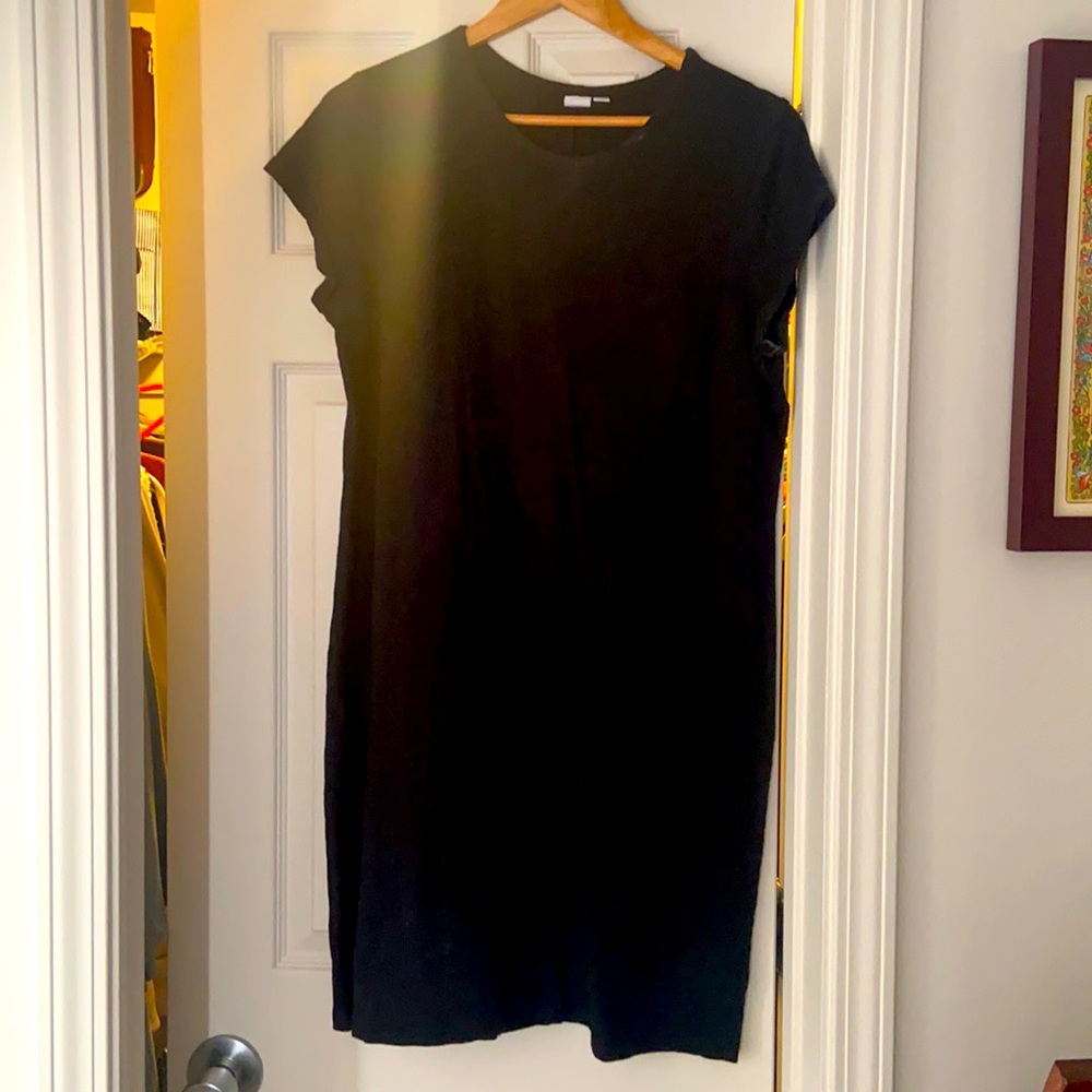 GAP black tshirt dress